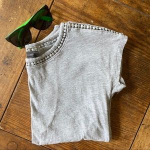 Tee Shirt with Neck and Shoulder Detail